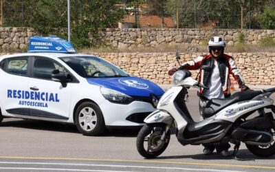 Autoescuela Residencial revoluciona la forma de sacarse el carné de moto A2 en Ibiza